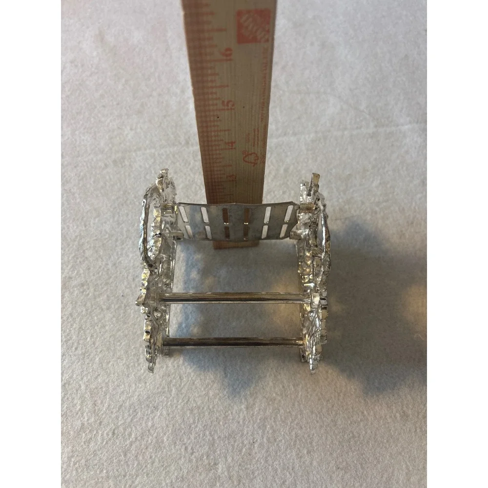 Silver Tone Grape Leaf Napkin Holder Vintage Table Decor